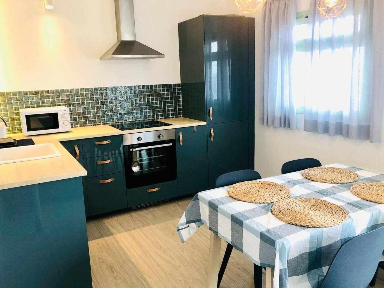 Casa Anclada En La Santa- 4 Apartamentos Frente Al Mar- 1ª Linea Solarium Barbacoa Δωμάτιο φωτογραφία